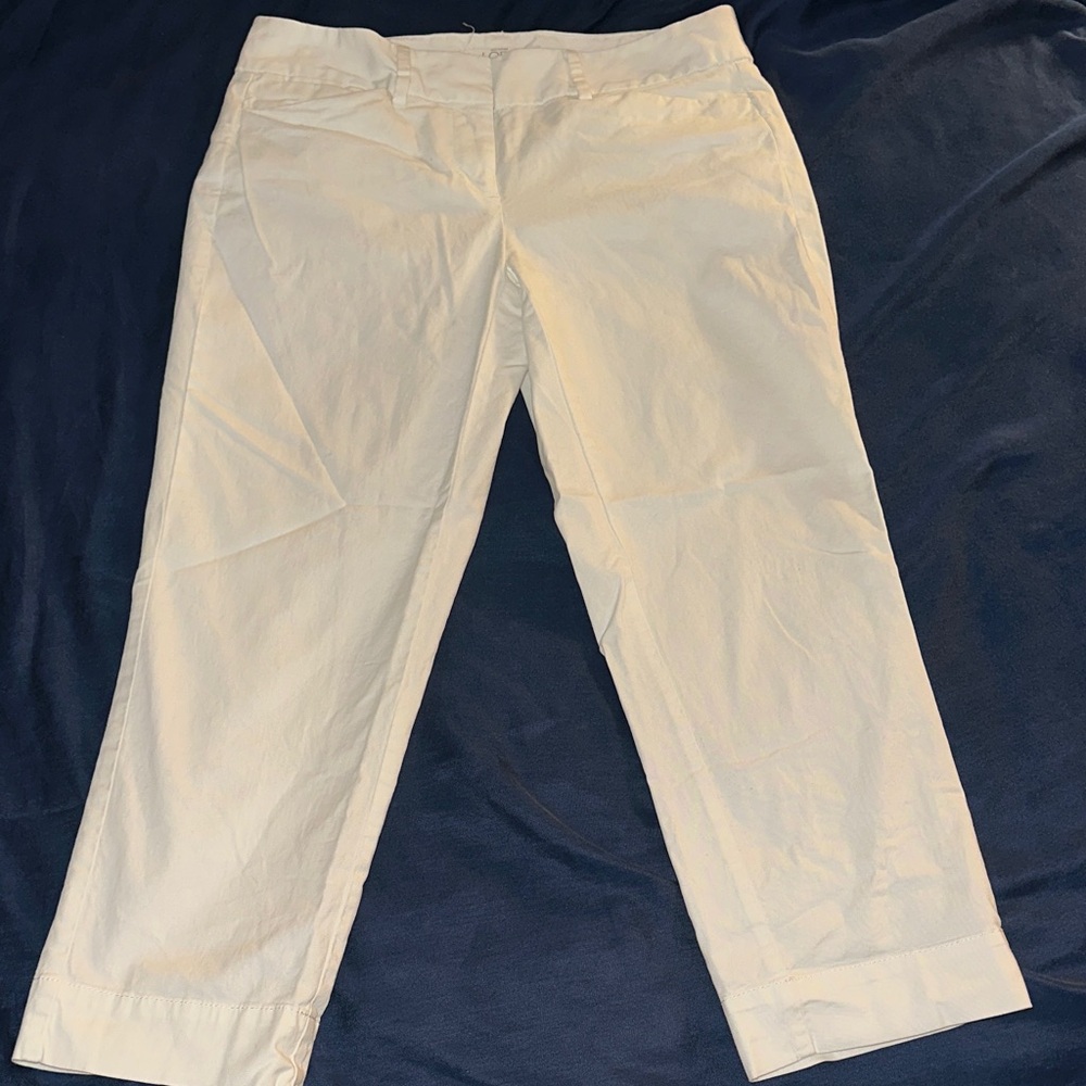 LOFT White Capris